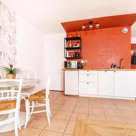Coquet Appartement Typique Du Panier Marseille Luaran gambar