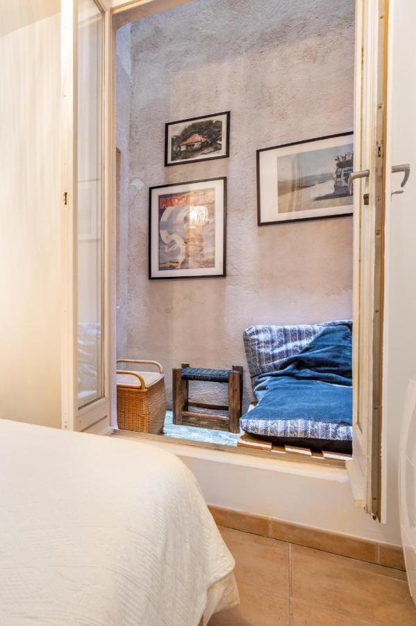 Coquet Appartement Typique Du Panier Marseille Luaran gambar
