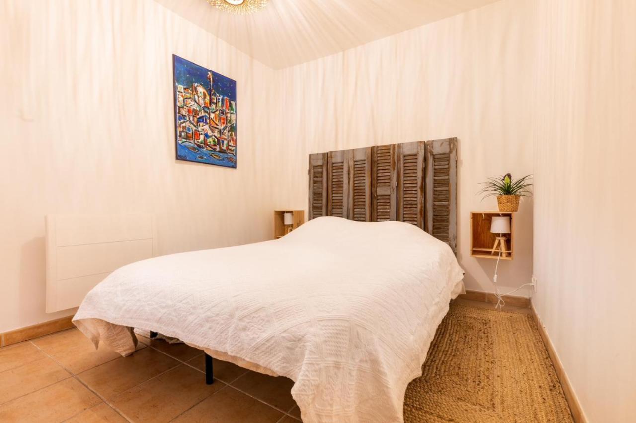 Coquet Appartement Typique Du Panier Marseille Luaran gambar